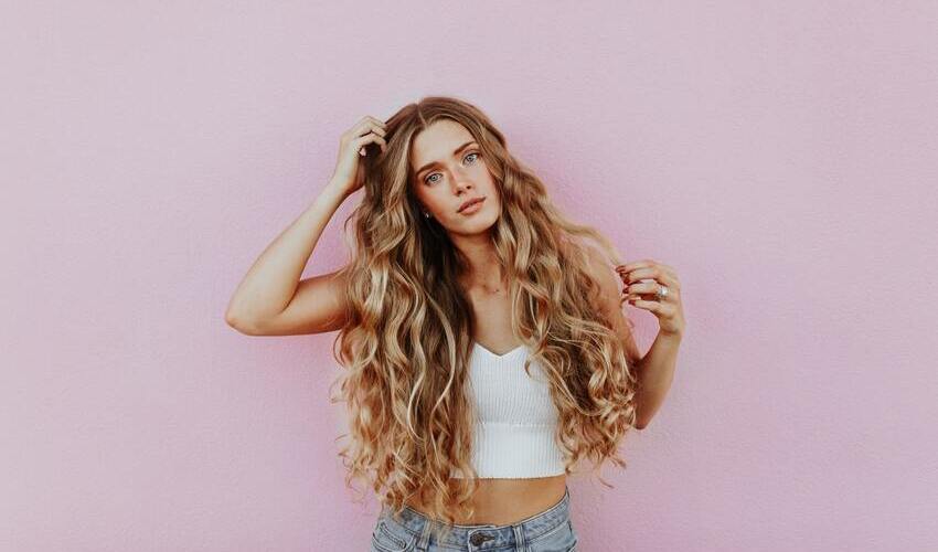 Tips para escoger la mejor laca para cabello según tu necesidad