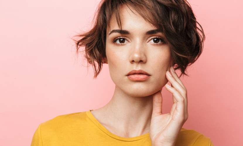 ¿Cómo peinar el cabello corto?